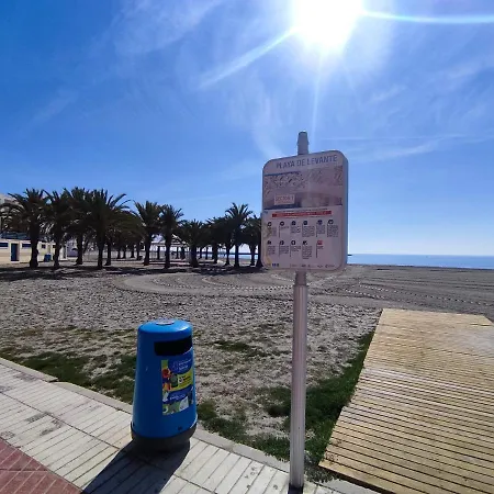 Bonita Casa Al Lado De La Playa En * Santa Pola